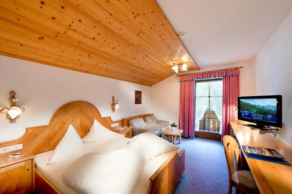 Hotel Bergland แลร์มอส ห้อง รูปภาพ